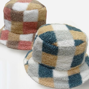 COLOR BLOCK PLUSH BUCKET HAT